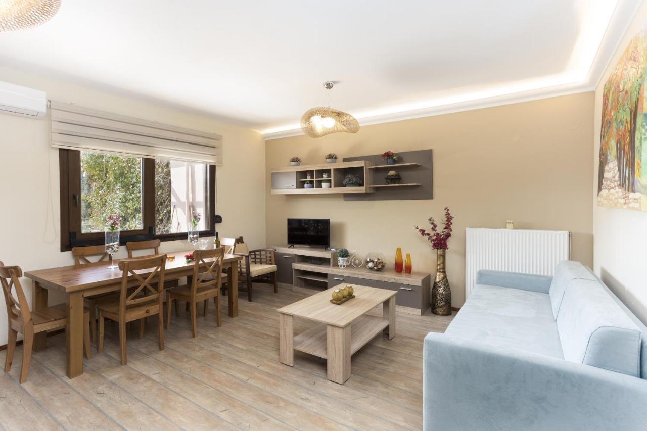 Twinstars Apartment With Courtyard And View Kalyves Polygyrou ภายนอก รูปภาพ